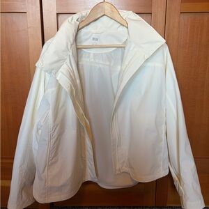 Uniqlo white jacket size large